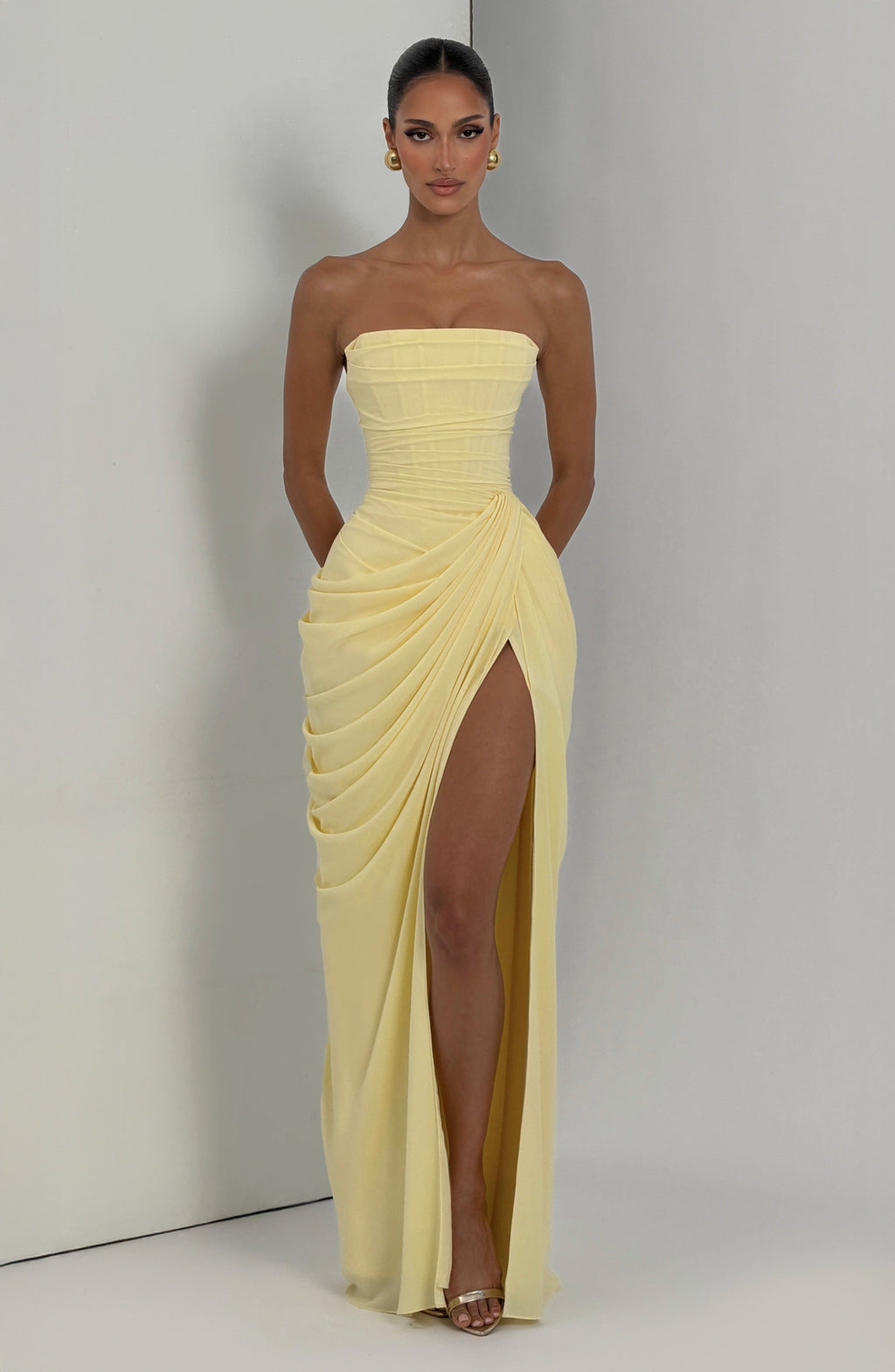 Elegantes Maxikleid | Trägerloses Design mit Asymmetrischer Drapierung | Perfekt für Unvergessliche Glamour-Momente 7