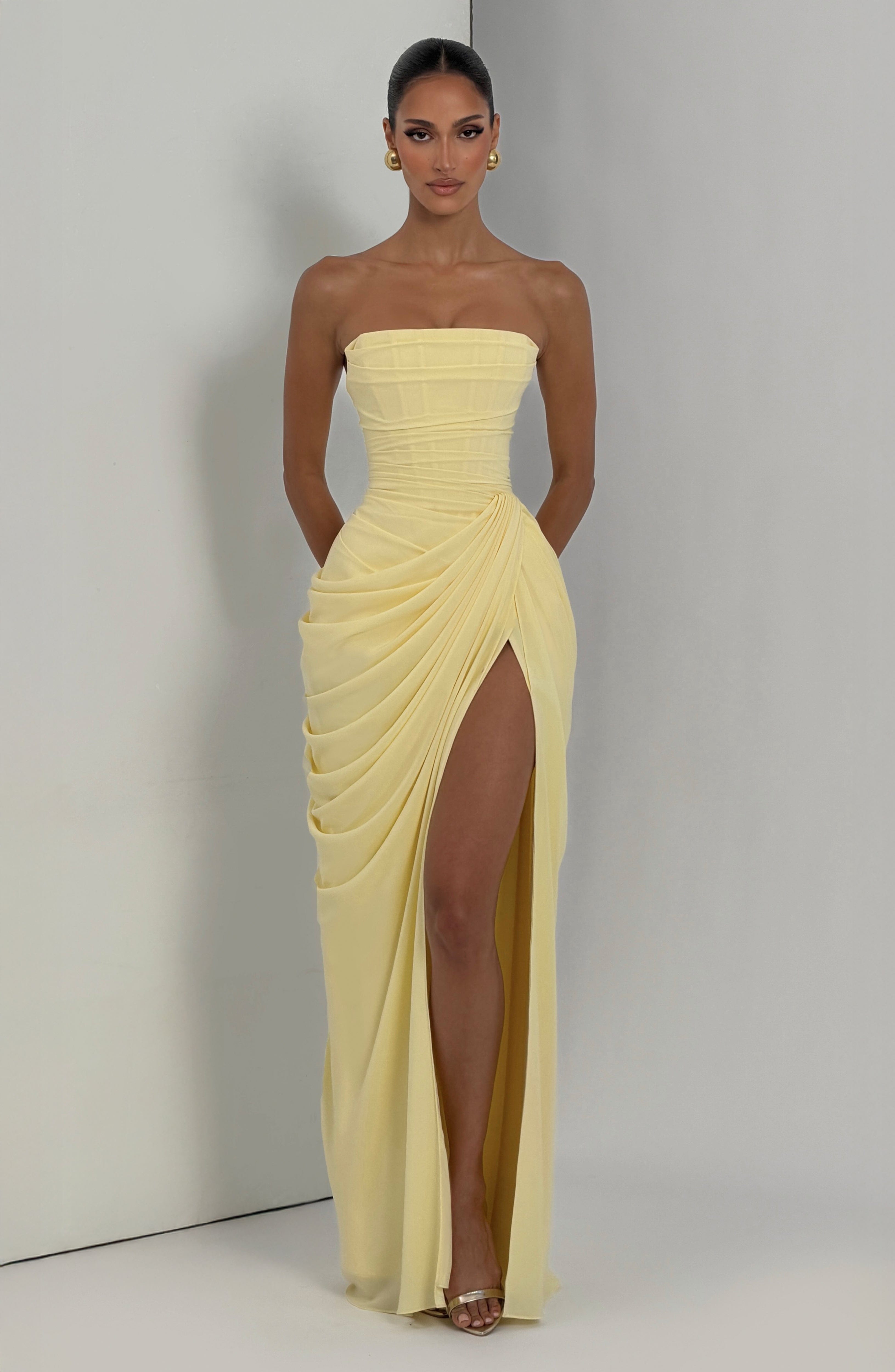 Elegantes Maxikleid | Trägerloses Design mit Asymmetrischer Drapierung | Perfekt für Unvergessliche Glamour-Momente 7
