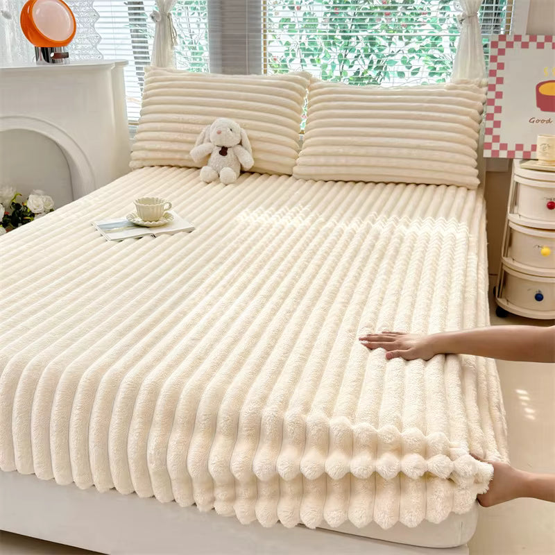 Luxus Spannbettlaken im Cord Design | Dickes Milchsamt-Kunstfell mit Vollumschließung | Flauschig und Warm für den Winter