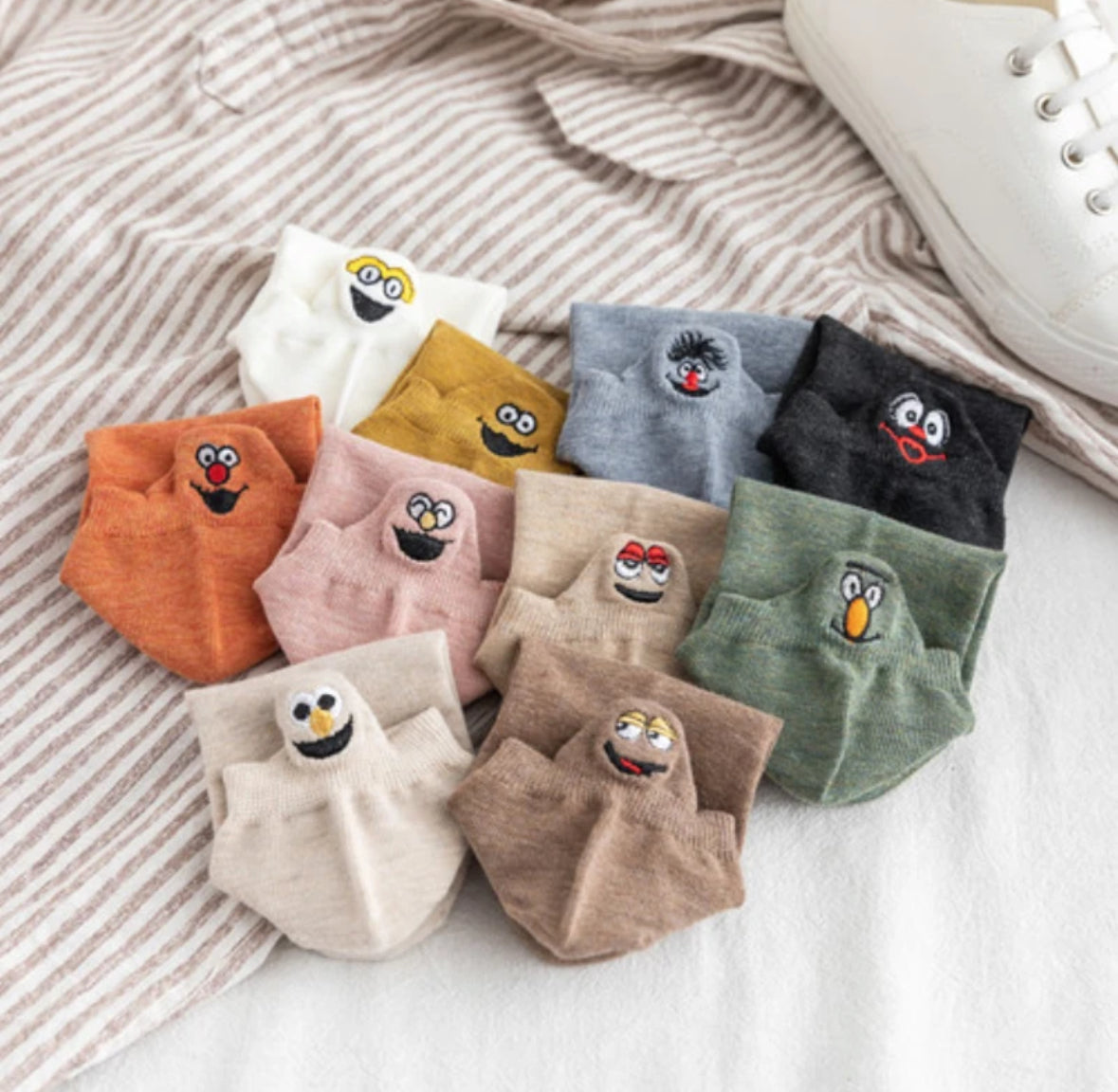 Premium Socken | Bestickte Baumwollsocken im 10er Set mit Weichem Material | Einheitsgröße für Stil und Komfort