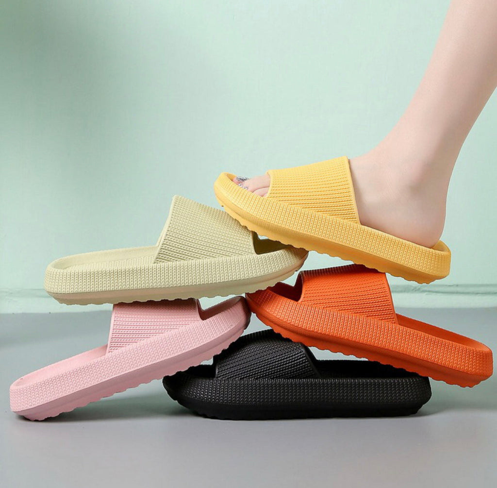 Wolkenschritt | Unisex Cloud Slides mit 4cm Dicker Sohle | Robuste Dämpfung für Komfort und Vielseitigkeit 1